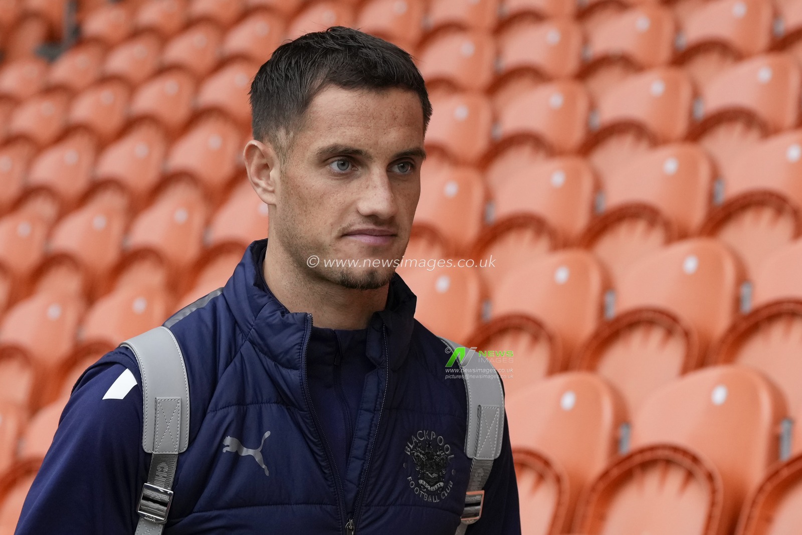 Jerry Yates #9 of Blackpool arrives at the stadium before  the Sky Bet Championship match Blackpool vs Luton Town at Bloomfield Road, Blackpool, United Kingdom, 5th November 2022

(Photo by Steve Flynn/News Images)