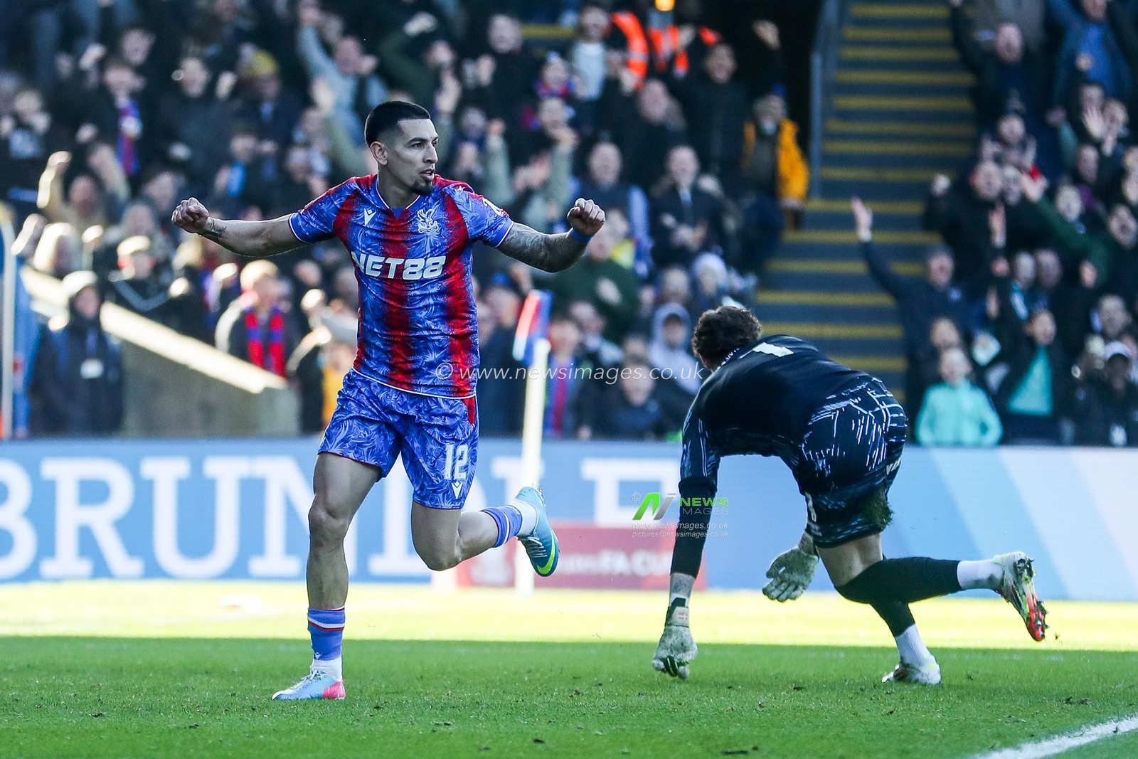 Daniel Munoz of Crystal Palace celebrates his goal to make it 2-0 during the Emirates FA Cup 5th Round match Crystal Palace vs Millwall at Selhurst Park, London, United Kingdom, 1st March 2025

(Photo by Izzy Poles/News Images)