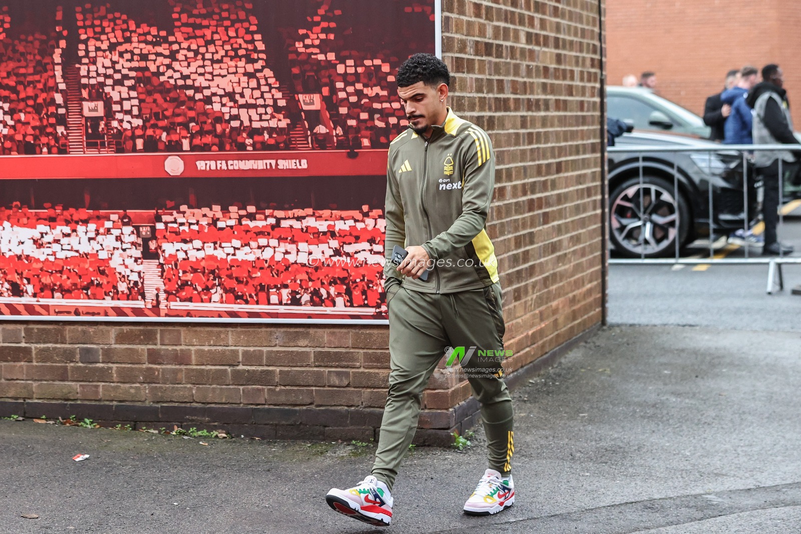 Morgan Gibbs-White of Nottingham Forest arrives during the Premier League match Nottingham Forest vs Ipswich Town at City Ground, Nottingham, United Kingdom, 30th November 2024

(Photo by Alfie Cosgrove/News Images)