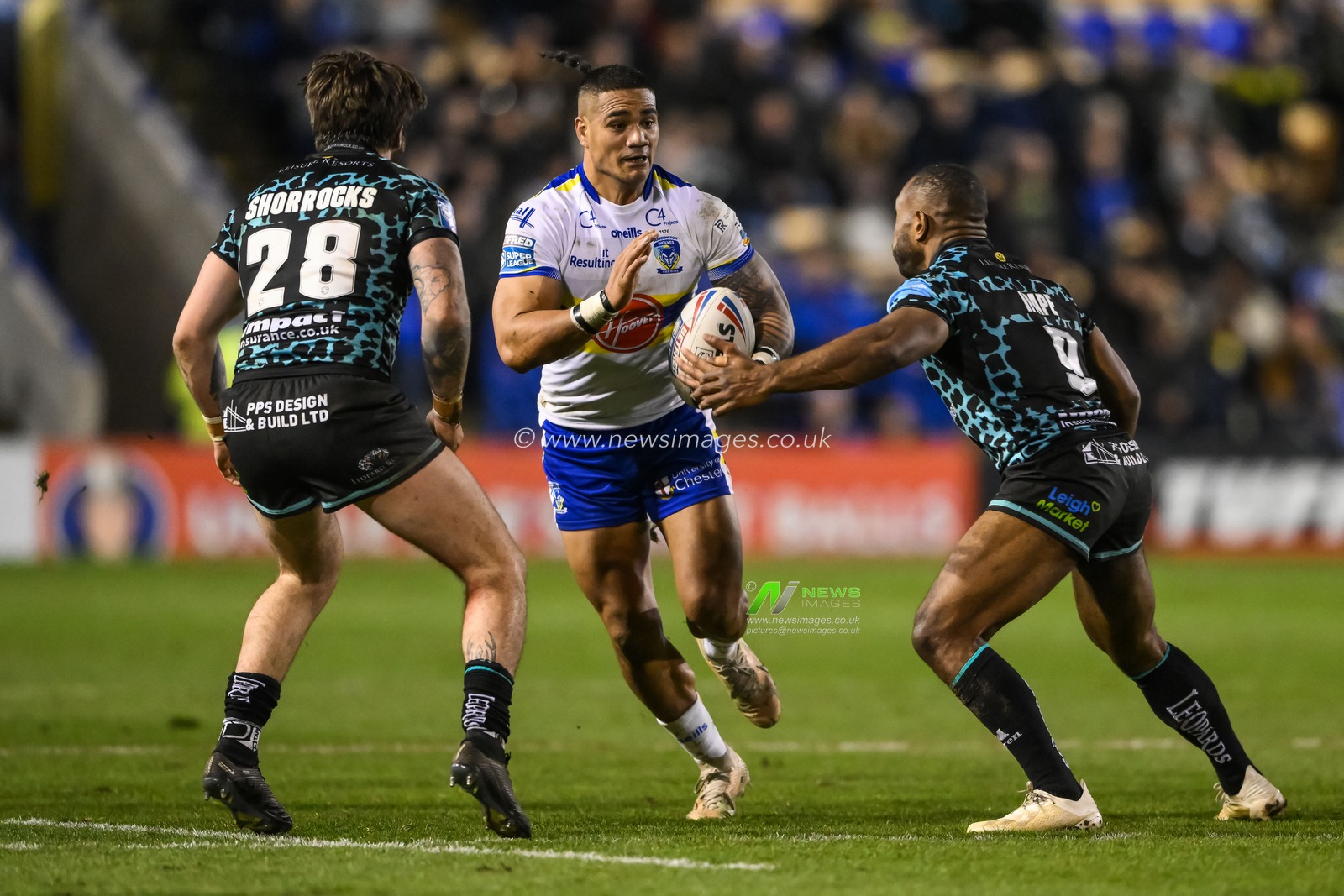 Pete Mataâ€™utia #3 of Warrington Wolves makes a break during the Betfred Super League Round 5 match Warrington Wolves vs Leigh Leopards at Halliwell Jones Stadium, Warrington, United Kingdom, 17th March 2023

(Photo by Craig Thomas/News Images)