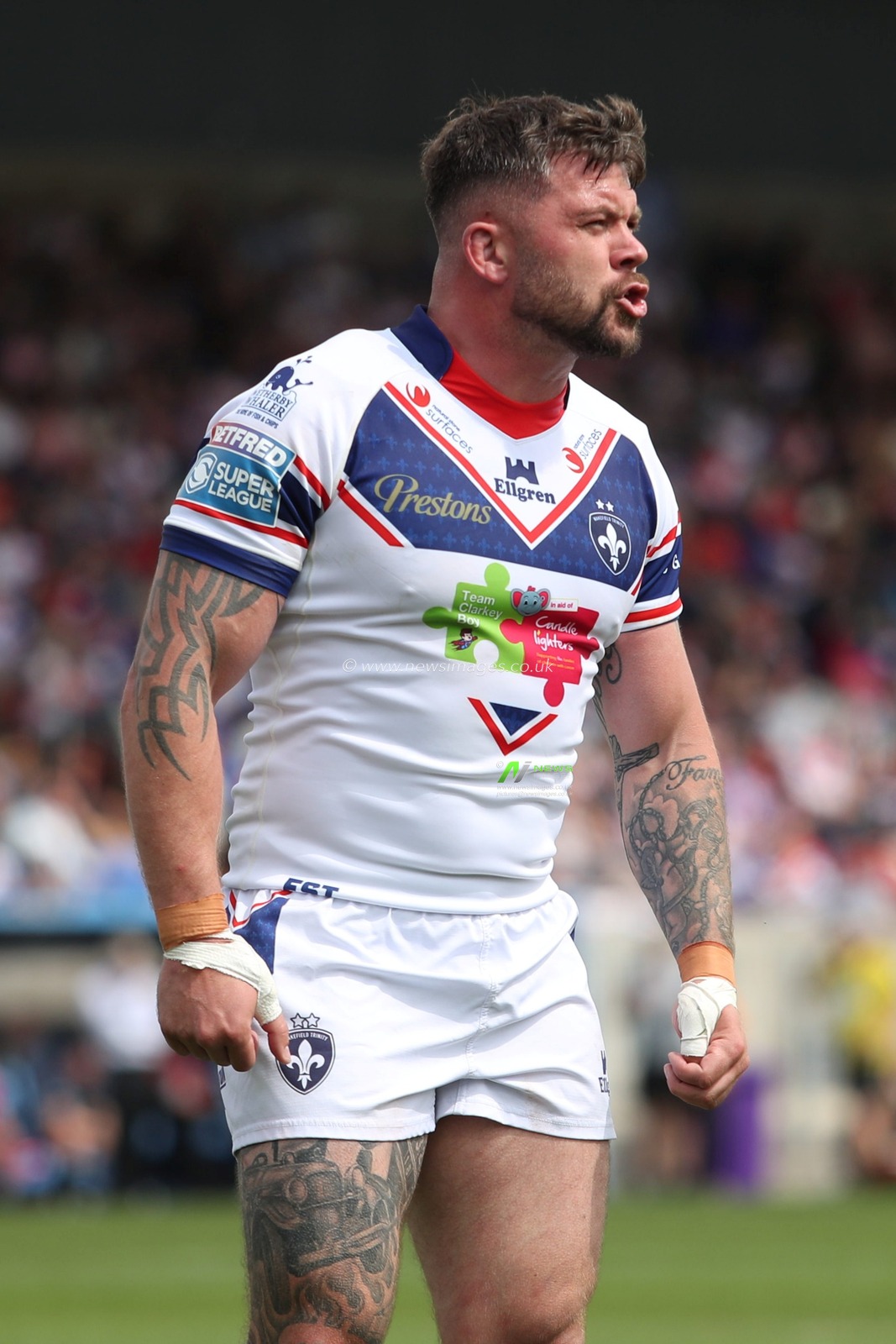 Liam Hood of Wakefield Trinity during the Betfred Super League Round 14 match Wakefield Trinity vs Leigh Leopards at DIY Kitchens Stadium, Wakefield, United Kingdom, 15th June 2025

(Photo by Sam Eaden/News Images)