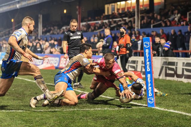 Betfred Super League Round 4 Wakefield Trinity v Leeds Rhinos