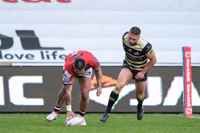 Betfred Super League Salford Red Devils v Leigh Centurions