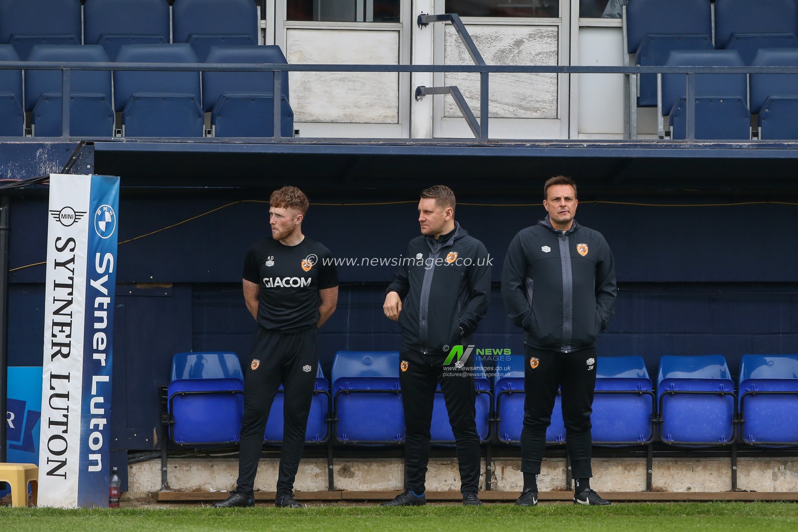 Hull City coaching staff during the Sky Bet Championship match Luton Town vs Hull City at Kenilworth Road, Luton, United Kingdom, 8th May 2023

(Photo by Arron Gent/News Images)