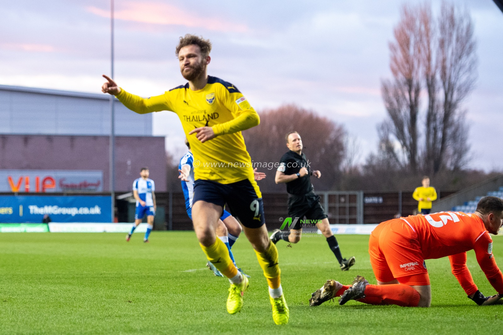 Matty Taylor #9 of Oxford United slots the ball home to make it 2-0 to Oxford Utd v Bristol Rovers