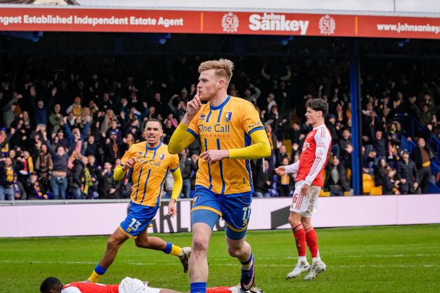 Will Evans of Mansfield Town celebrates his goal to make it  1-1 during the Emirates FA Cup fifth round match Mansfield Town vs Arsenal at One Call Stadium, Mansfield, United Kingdom on 07 March 2026

(Photo by Maynard Manyowa/News Images)
