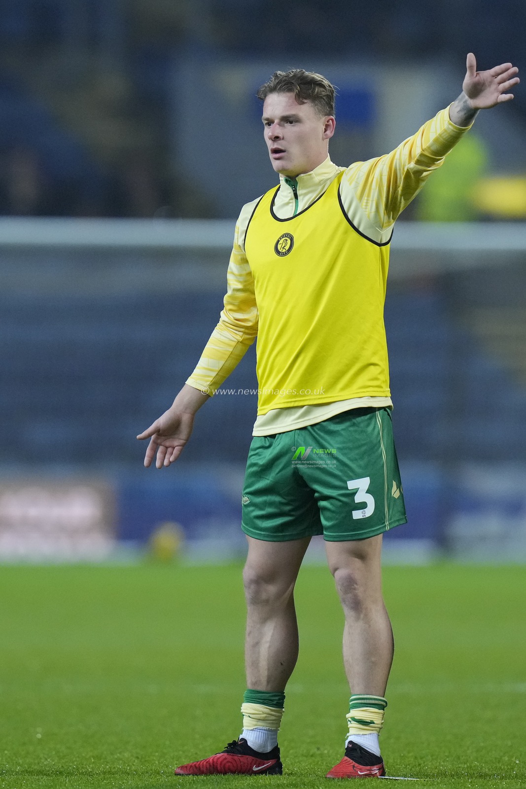 Cameron Pring #3 of Bristol City warms up before the Sky Bet Championship match Blackburn Rovers vs Bristol City at Ewood Park, Blackburn, United Kingdom, 12th December 2023

(Photo by Steve Flynn/News Images)