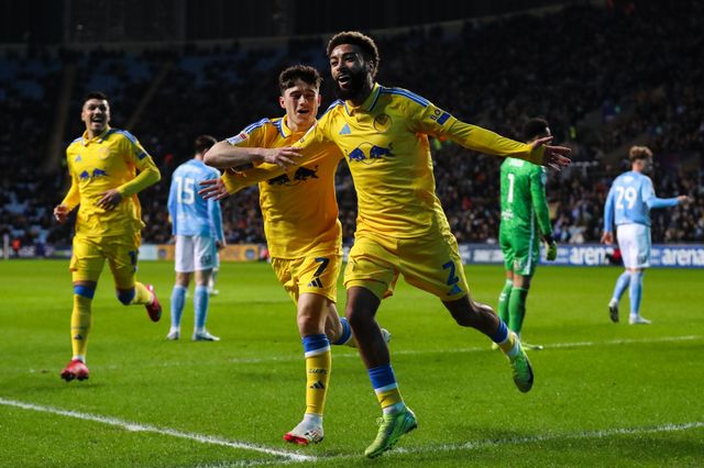 Jayden Bogle of Leeds United celebrates his goal to make it 0-2 during the Sky Bet Championship match Coventry City vs Leeds United at Coventry Building Society Arena, Coventry, United Kingdom, 5th February 2025

(Photo by Gareth Evans/News Images)