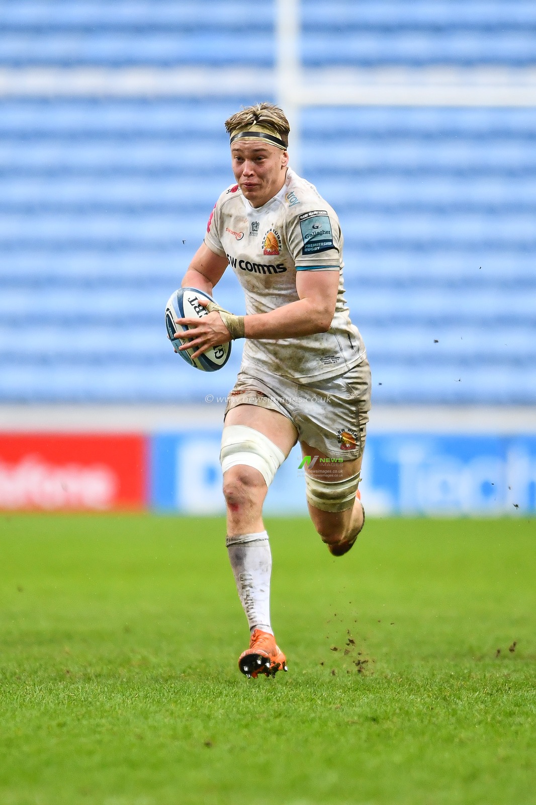 Richard Capstick of Exeter Chiefs in action