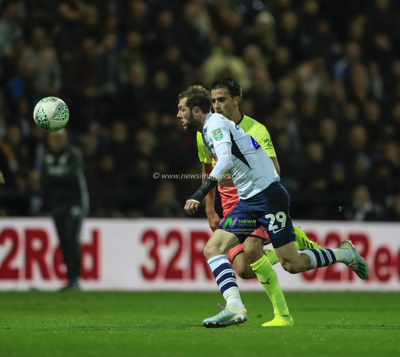 24th September 2019 , Deepdale, Preston, England; EFL Carabao Cup Football, Third Round Preston North End vs Manchester City ; Thomas Barkhuizen (29) of Preston North End chases the ball
Credit: Conor Molloy/News Images

English Football League images are subject to DataCo Licence