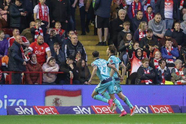 Sky Bet League 1 Sky Bet League 1 Promotion Play-offs Semi-final first leg Barnsley v Bolton Wanderers