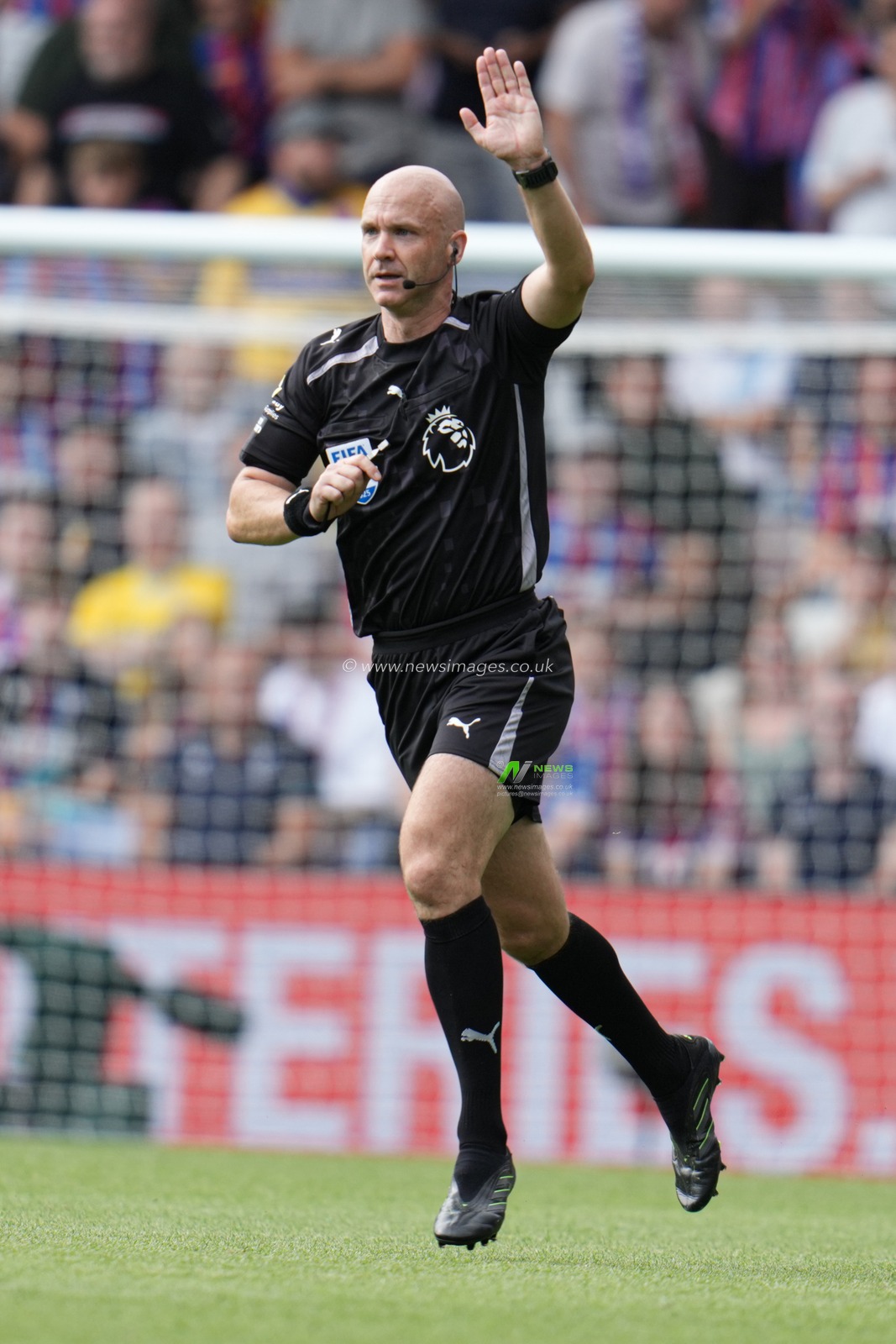 Anthony Taylor the referee during the Premier League match Crystal Palace vs Nottingham Forest at Selhurst Park, London, United Kingdom, 24th August 2025

(Photo by Harvey Murphy/News Images)