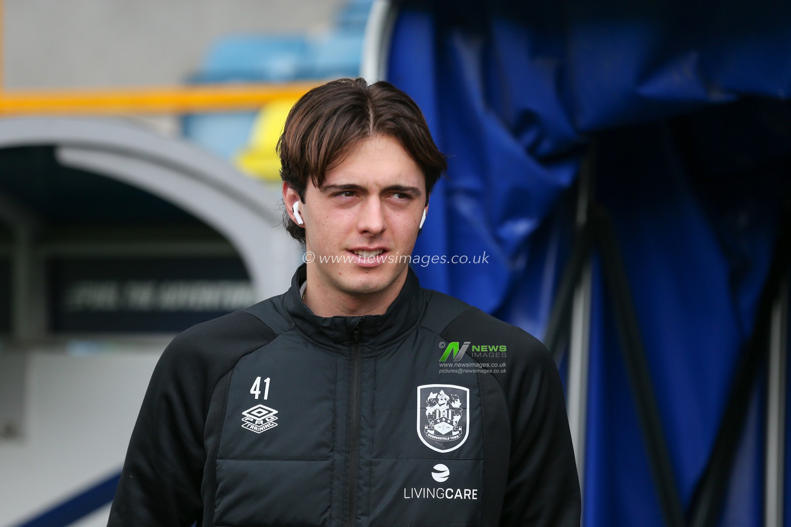 Nicholas Bilokapic #41 of Huddersfield Town arriving  during the Sky Bet Championship match Millwall vs Huddersfield Town at The Den, London, United Kingdom, 18th March 2023

(Photo by Arron Gent/News Images)