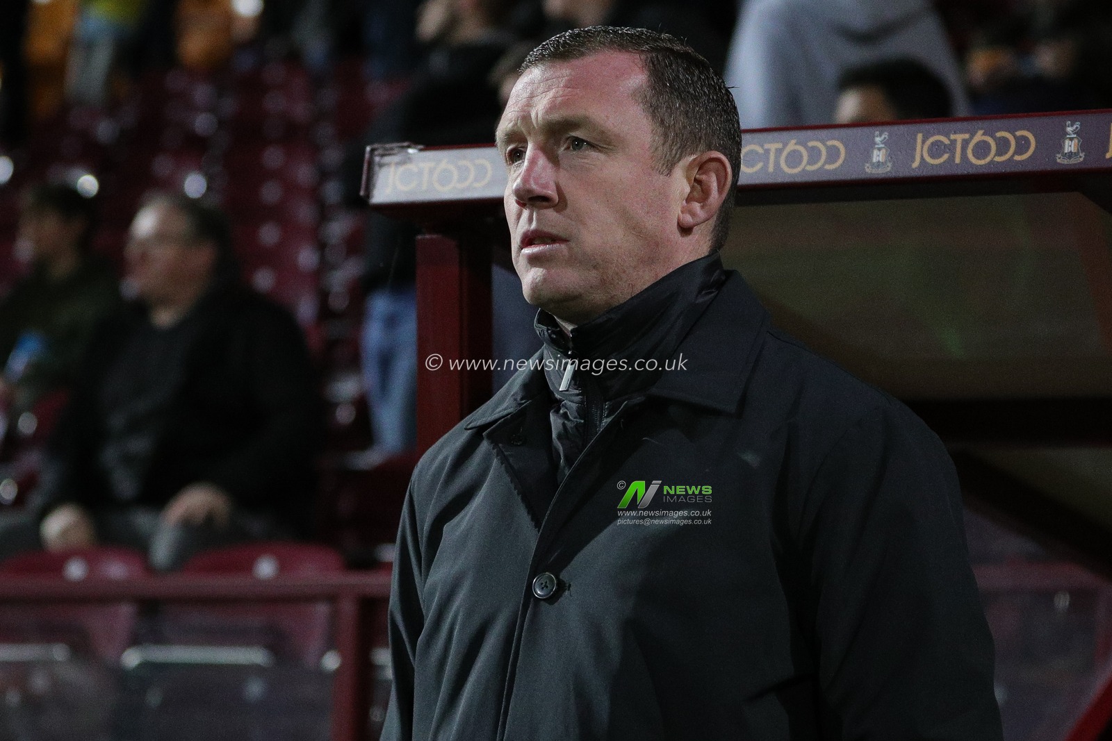 Neill Collins Head coach of Barnsley during the Bristol Street Motors Trophy match Bradford City vs Barnsley at University of Bradford Stadium, Bradford, United Kingdom, 21st November 2023

(Photo by James Heaton/News Images)