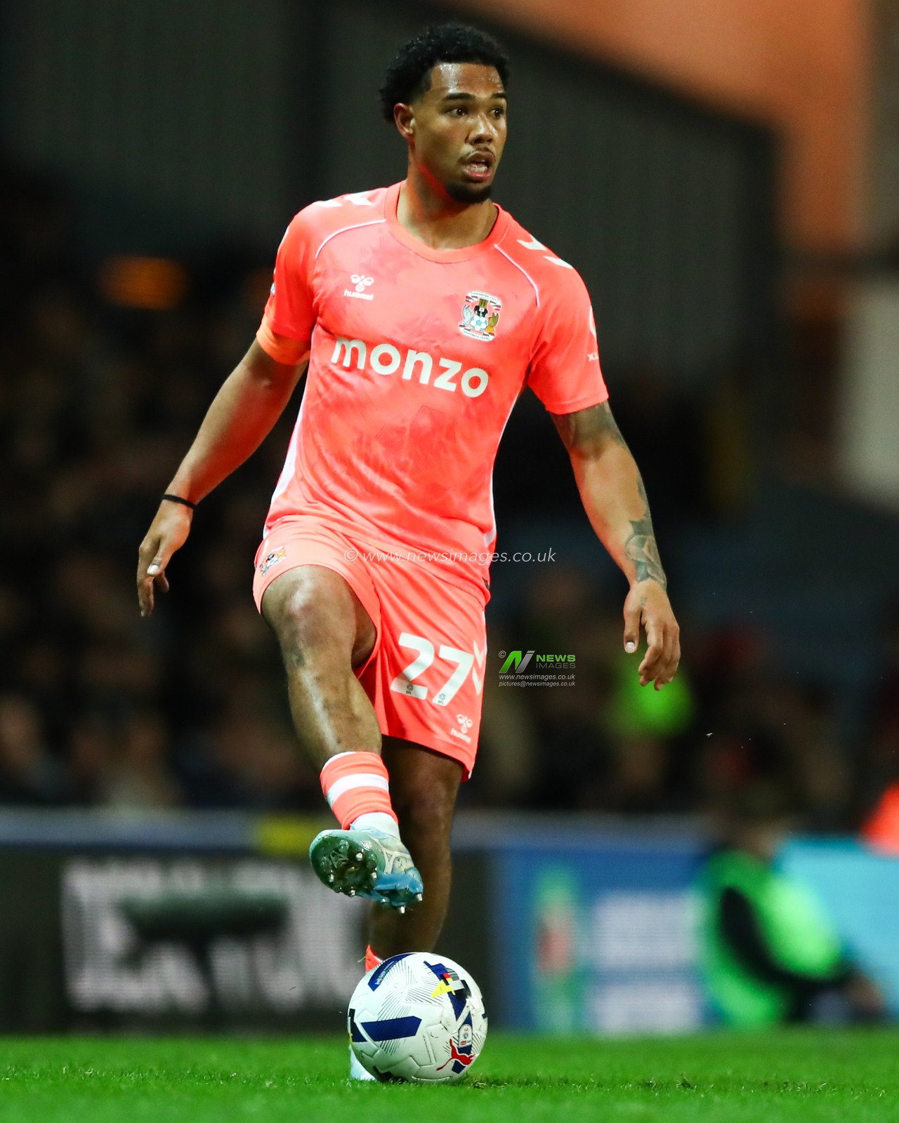 Milan van Ewijk of Coventry City with ball at his feet during the Sky Bet Championship match Blackburn Rovers vs Coventry City at Ewood Park, Blackburn, United Kingdom on 17 April 2026

(Photo by Jorge Horsted/News Images)