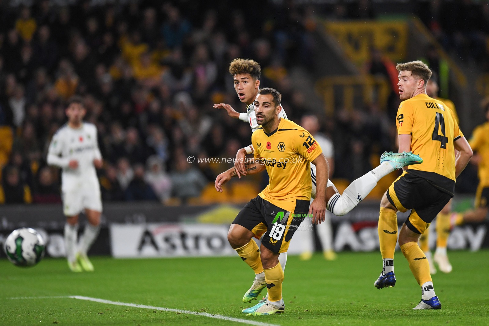 Mateo FernÃ¡ndez #49 of Leeds United watches his header go wide during the Carabao Cup match Wolverhampton Wanderers vs Leeds United at Molineux, Wolverhampton, United Kingdom, 9th November 2022

(Photo by Mike Jones/News Images)