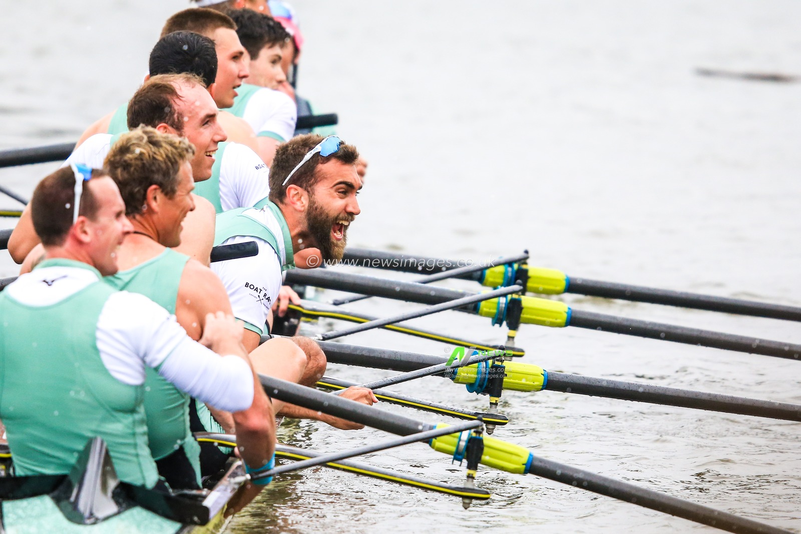 7th April 2019 , River Thames, London, England ; The Boat Race 2019, Menâ€™s race ; Cambridge captain Dara Alizadeh celebrates after crossing the finish line ahead of Oxford. 



Credit Georgie Kerr/News Images