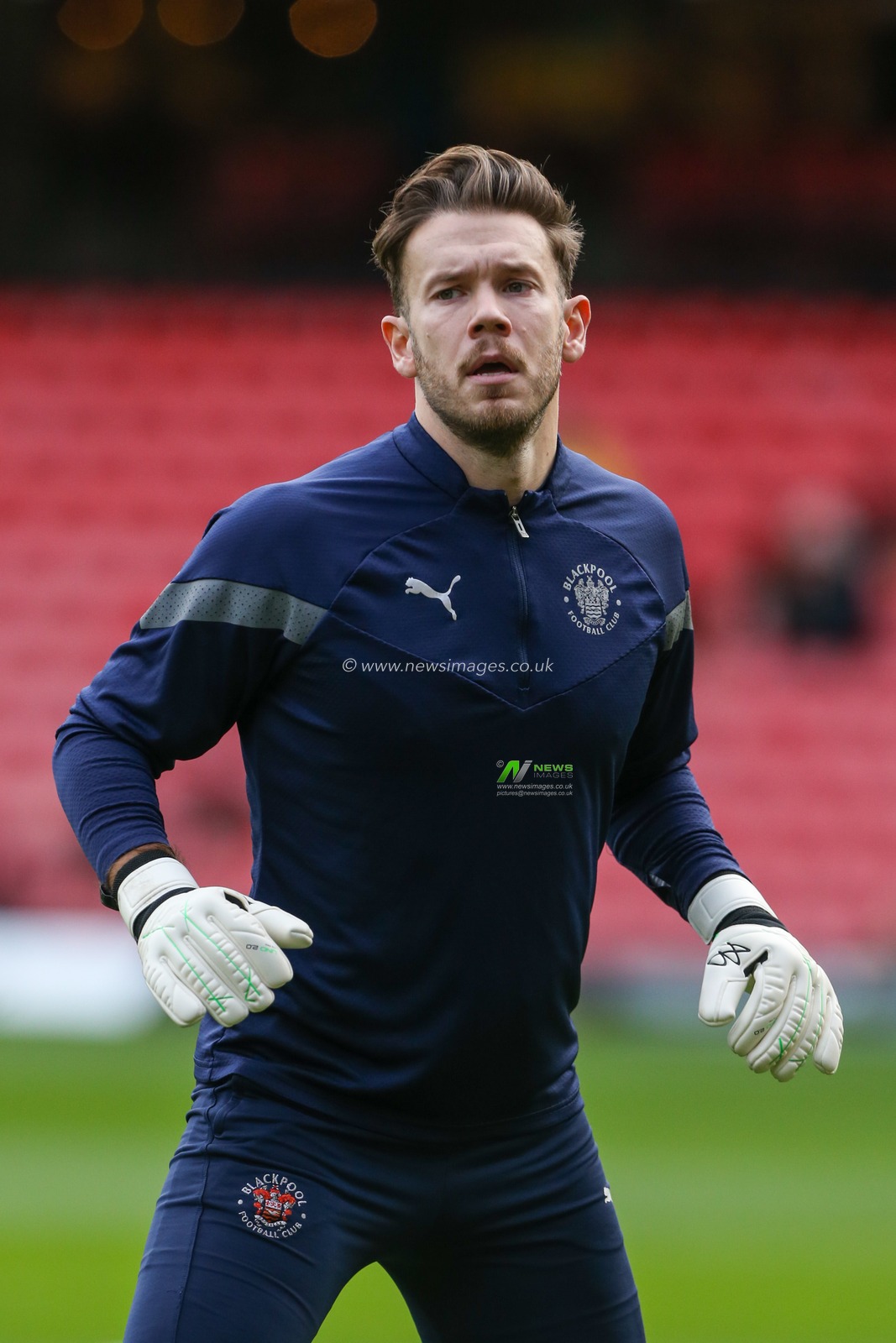 Chris Maxwell #1 of Blackpool warms up during the Sky Bet Championship match Watford vs Blackpool at Vicarage Road, Watford, United Kingdom, 14th January 2023

(Photo by Arron Gent/News Images)