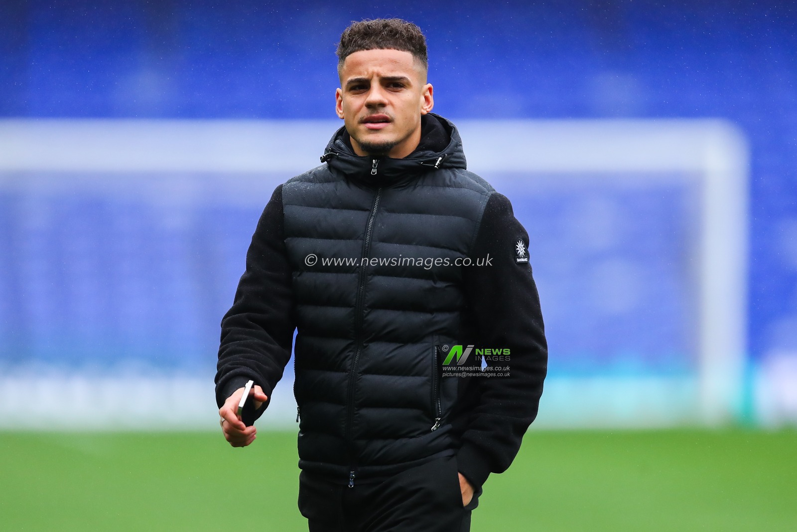 Max Aarons of AFC Bournemouth arrives at Portman Road prior to the Premier League match Ipswich Town vs Bournemouth at Portman Road, Ipswich, United Kingdom, 8th December 2024

(Photo by Izzy Poles/News Images)