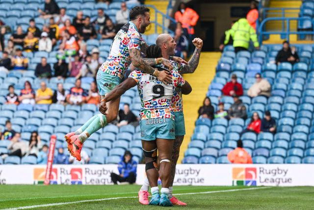 Zak Hardaker of Leigh Leopards celebrates his try during the Magic Weekend match Leigh Leopards vs Salford Red Devils at Elland Road, Leeds, United Kingdom, 18th August 2024

(Photo by Craig Thomas/News Images)