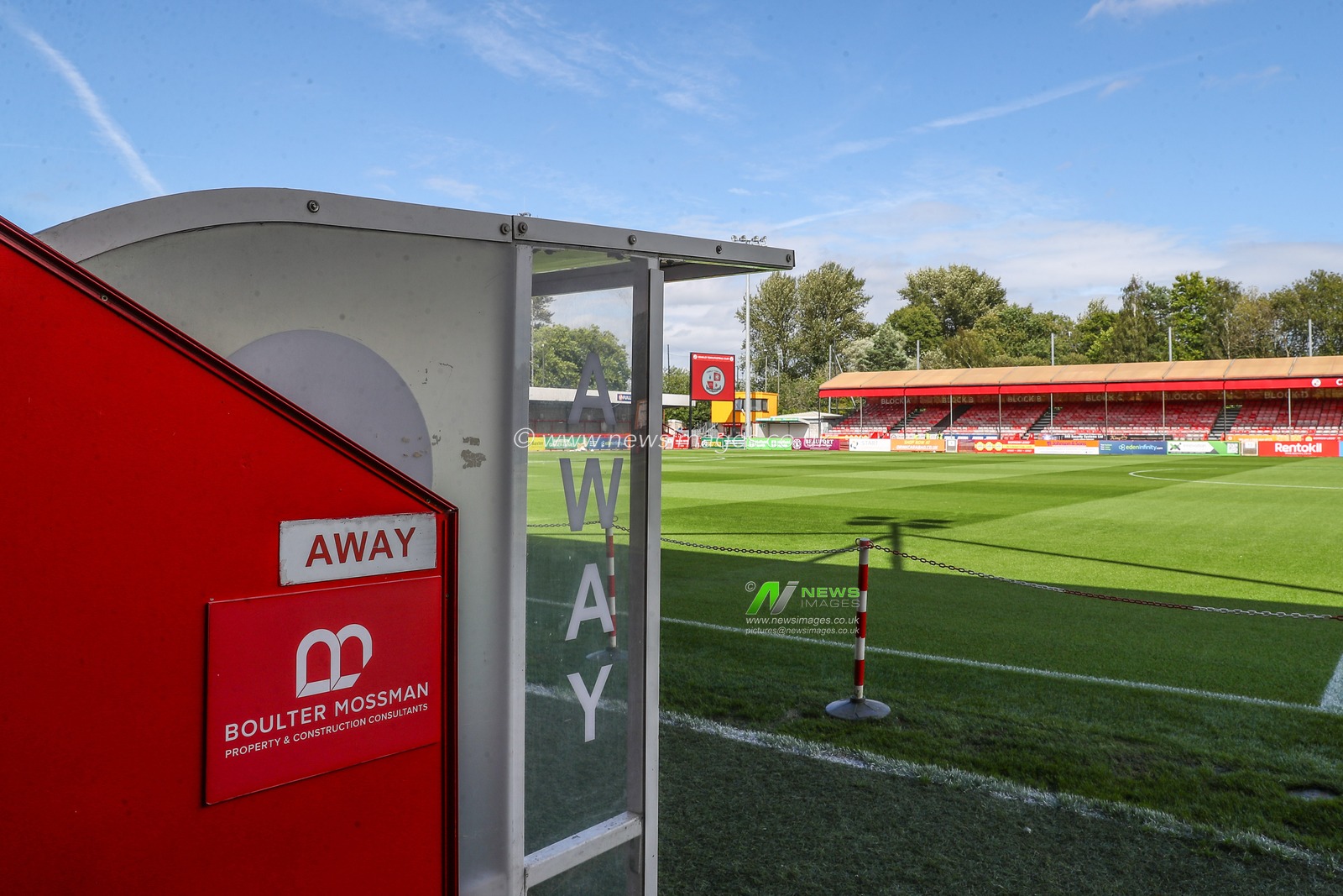 A general view inside of Broadfield Stadium, home of Crawley Town ahead of the Sky Bet League 1 match Crawley Town vs Blackpool at Broadfield Stadium, Crawley, United Kingdom, 10th August 2024

(Photo by Gareth Evans/News Images)