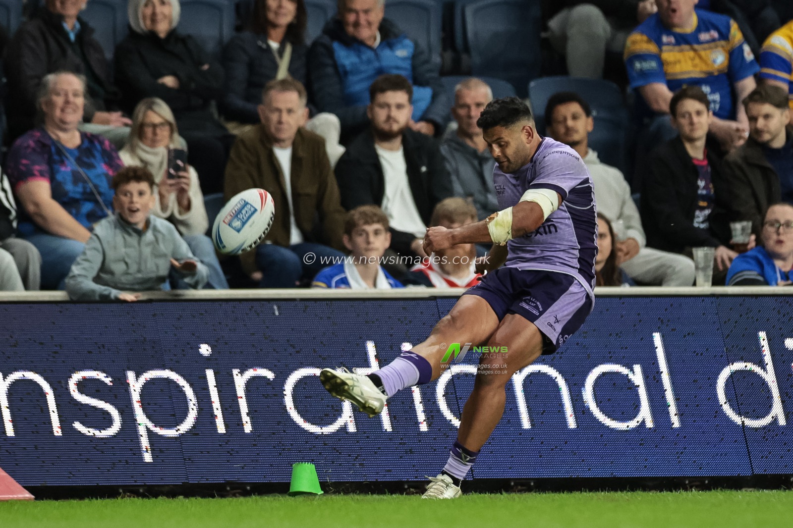 Rhyse Martin of Hull KR converts for a goal during the Betfred Super League round 23 match Leeds Rhinos vs Hull KR at Headingley Stadium, Leeds, United Kingdom, 21st August 2025

(Photo by Mark Cosgrove/News Images)
