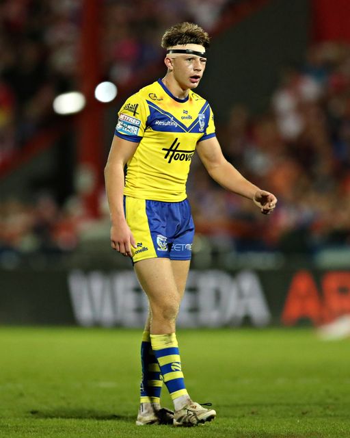 Ewan Irwin of Warrington Wolves during the Betfred Super League round 27 match Hull KR vs Warrington Wolves at Sewell Group Craven Park, Kingston upon Hull, United Kingdom, 18th September 2025(Photo by Sam Eaden/News Images)
