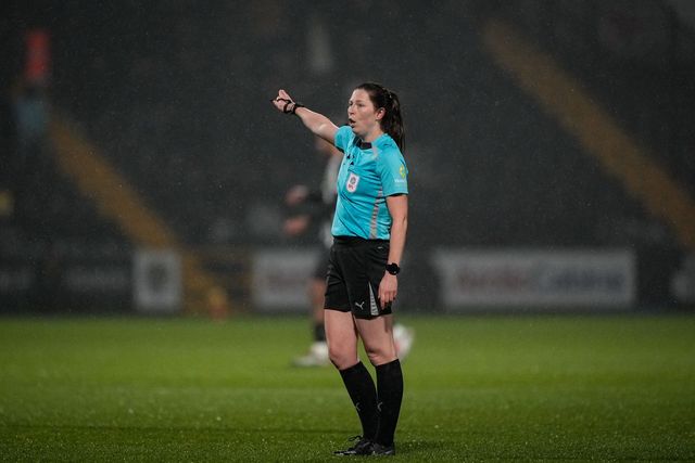 Referee Abigail Byrne during the Sky Bet League 2 match Notts County vs Gillingham at Meadow Lane, Nottingham, United Kingdom, 3rd February 2026

(Photo by Maynard Manyowa/News Images)
