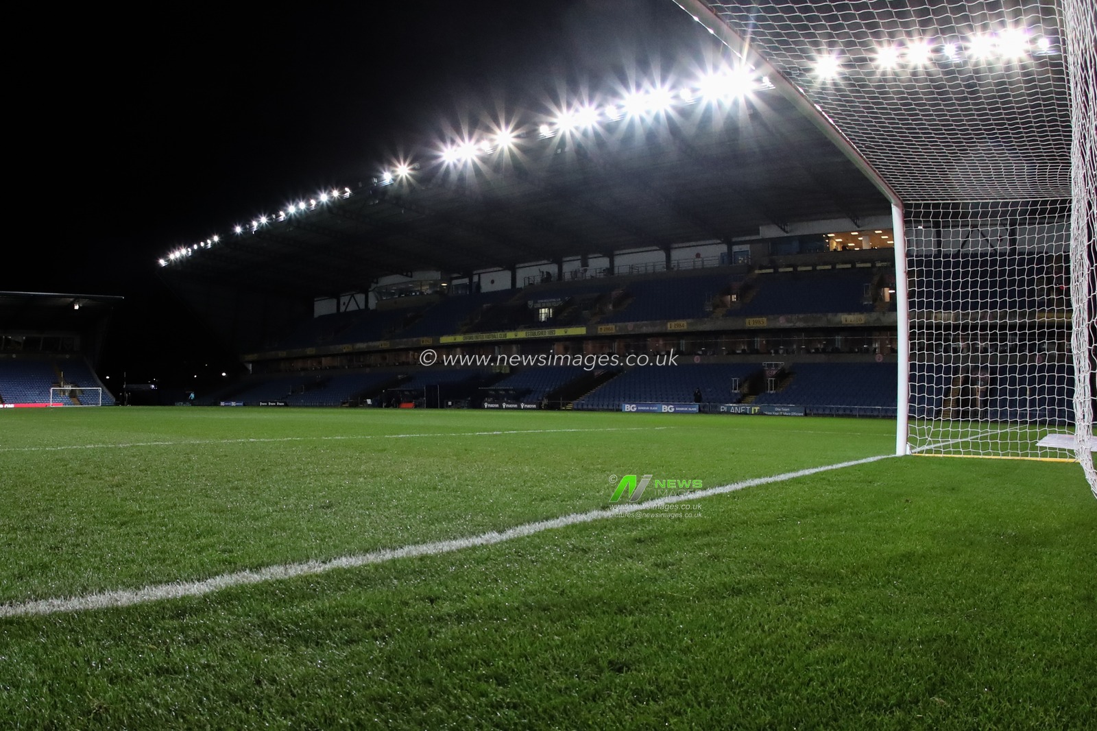 A general view of Kassam Stadium during the Sky Bet League 1 match Oxford United vs Barnsley at Kassam Stadium, Oxford, United Kingdom, 23rd January 2024

(Photo by Alfie Cosgrove/News Images)