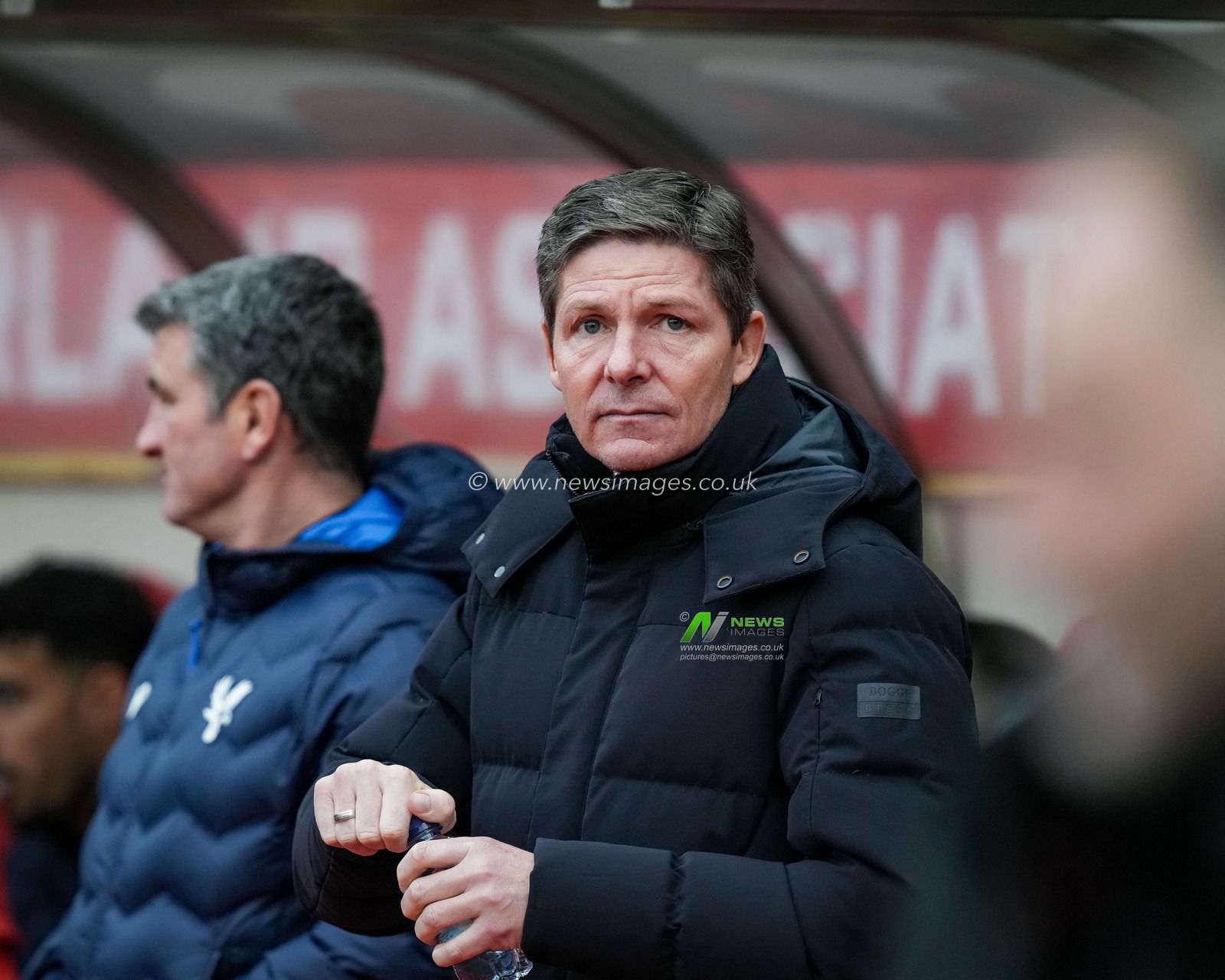 Oliver Glasner manager of Crystal Palace walks out during the Premier League match Sunderland vs Crystal Palace at Stadium Of Light, Sunderland, United Kingdom, 17th January 2026

(Photo by Maynard Manyowa/News Images)