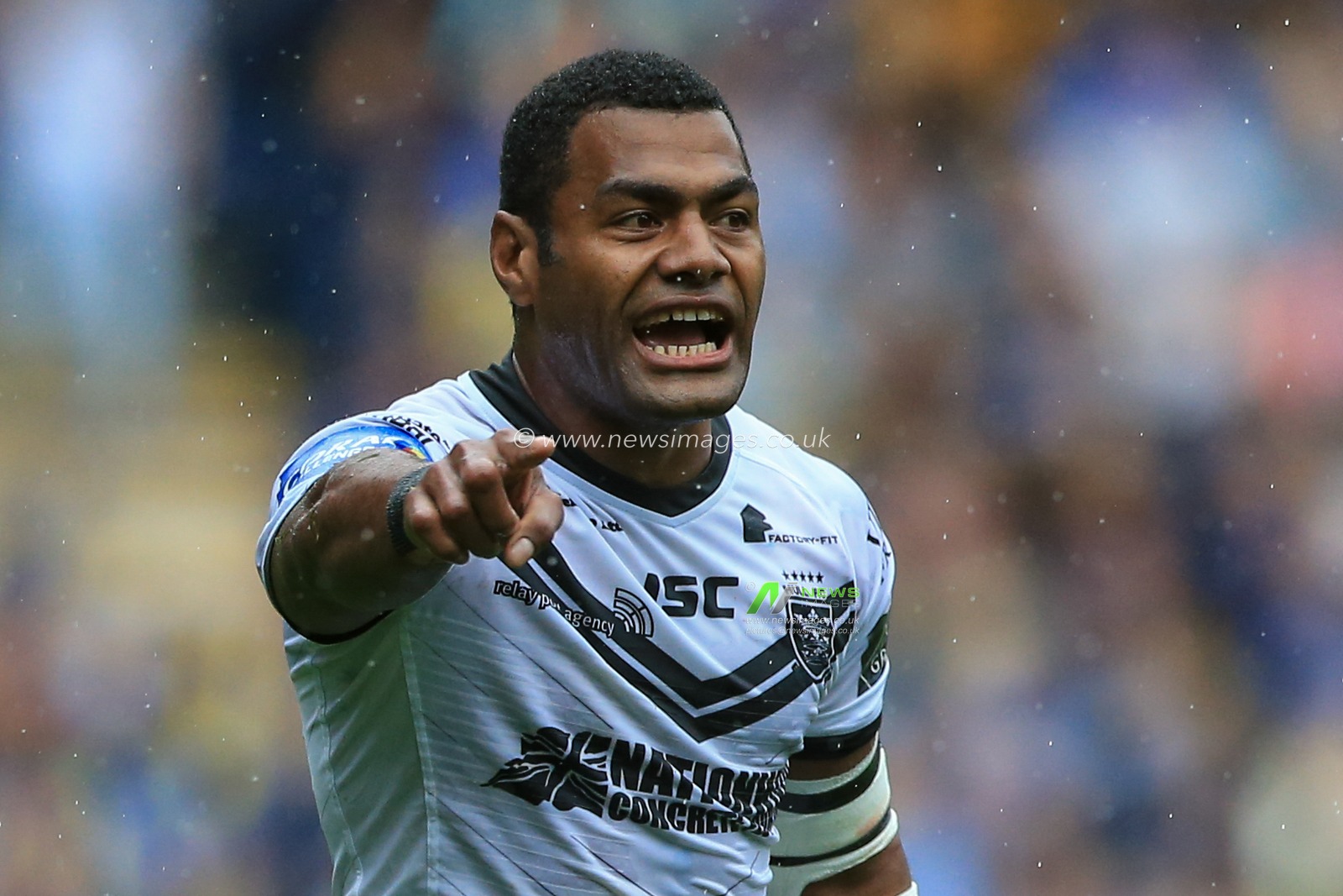 27th July 2019 , University of Bolton Stadium, Bolton, England; 2019 Coral Challenge Cup Semi-Final, Warrington Wolves vs Hull FC ; Ratu Naulago (33) of Hull FC during the game 


Credit: Mark Cosgrove/News Images
