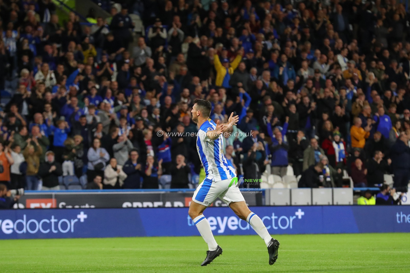 Matty Pearson #4 of Huddersfield Town celebrates his goal to make it 1-0 during the Sky Bet Championship match Huddersfield Town vs Stoke City at John Smith's Stadium, Huddersfield, United Kingdom, 20th September 2023

(Photo by Gareth Evans/News Images)