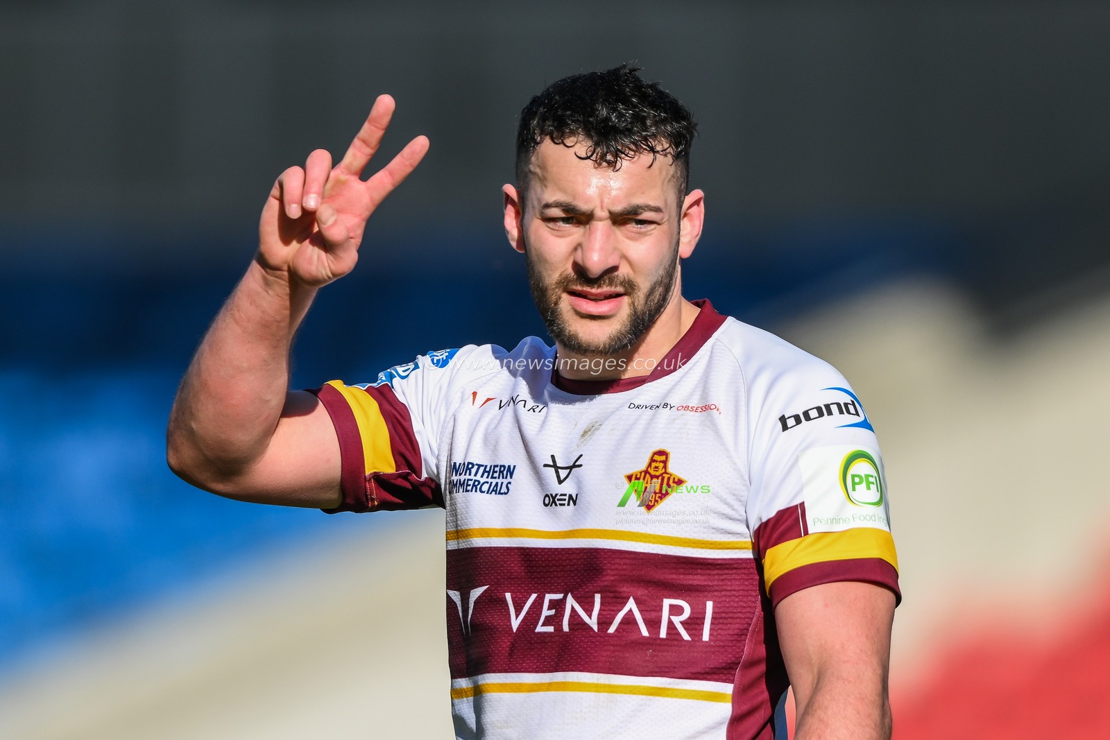 Jake Connor #1 of Huddersfield Giants signals to.take the kick for two point the Betfred Super League Round 7 match Salford Red Devils vs Huddersfield Giants at AJ Bell Stadium, Eccles, United Kingdom, 2nd April 2023

(Photo by Craig Thomas/News Images)
