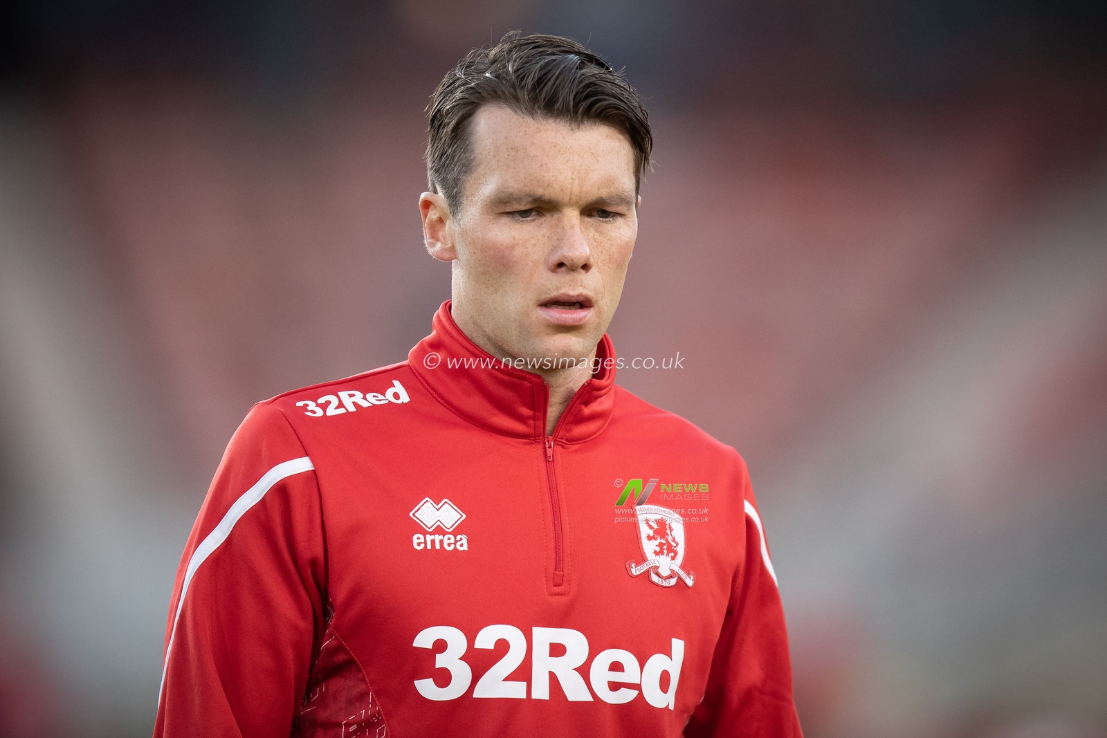 Jonathan Howson #16 of Middlesbrough during the pre match warm up ahead of the Sky Bet Championship match Middlesbrough vs Cardiff City at Riverside Stadium, Middlesbrough, United Kingdom, 13th September 2022

(Photo by James Heaton/News Images)