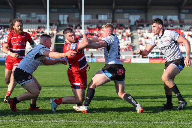 Betfred Challenge Cup Hull KR v Leigh Centurions
