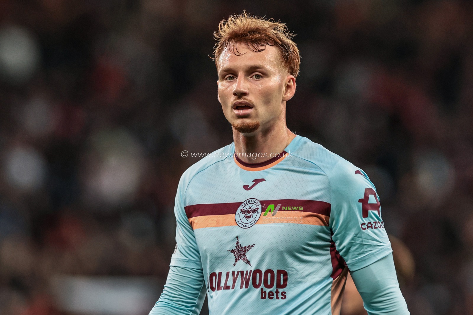 Sepp van den Berg of Brentford during the Premier League match Manchester United vs Brentford at Old Trafford, Manchester, United Kingdom on 27 April 2026

(Photo by Mark Cosgrove/News Images)