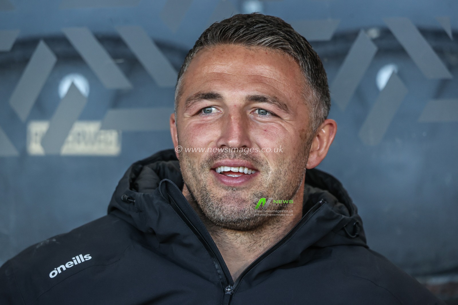 Sam Burgess Head Coach of Warrington Wolves during the Betfred Super League Round 26 match Hull FC vs Warrington Wolves at MKM Stadium, Hull, United Kingdom, 13th September 2025

(Photo by Alfie Cosgrove/News Images)