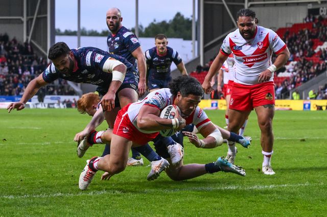 Betfred Super League Round 12 St Helens v Leeds Rhinos