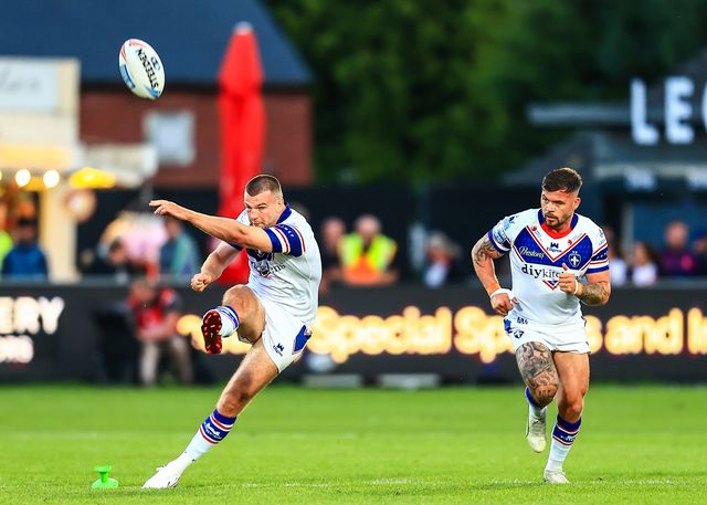 Max Jowitt of Wakefield Trinity in action during the Betfred Super League round 21 match Wakefield Trinity vs St Helens at DIY Kitchens Stadium, Wakefield, United Kingdom, 8th August 2025

(Photo by Richard Bierton/News Images)