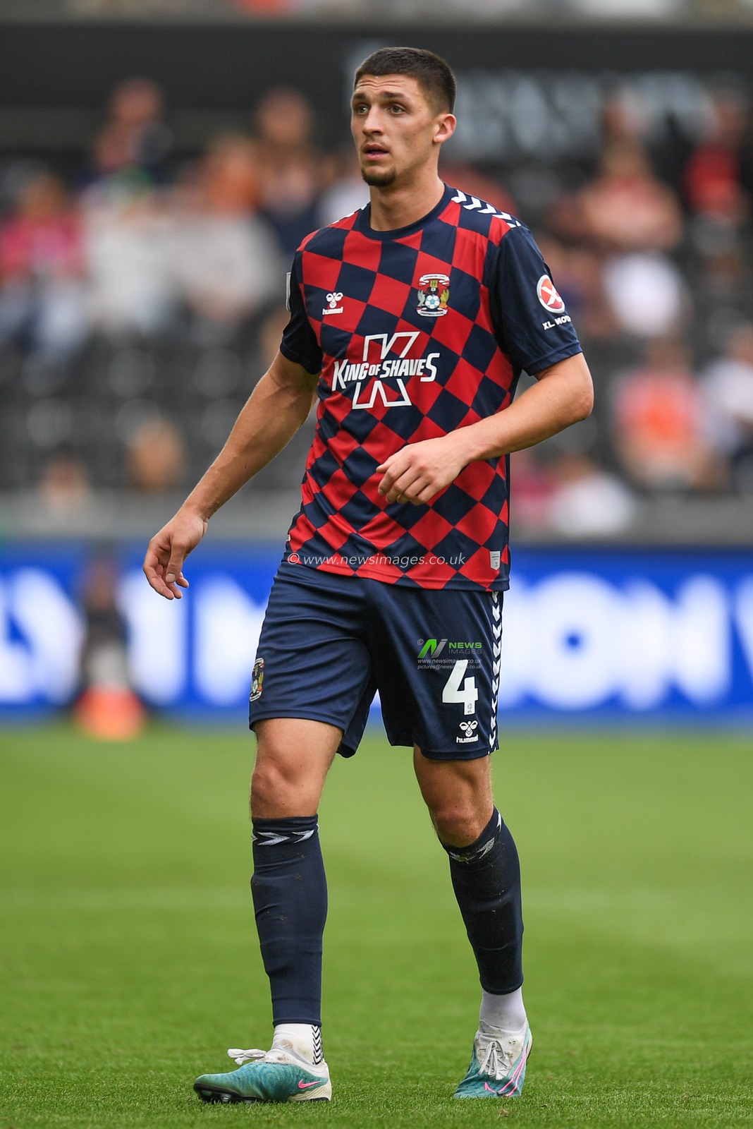 Bobby Thomas #4 of Coventry City during the Sky Bet Championship match Swansea City vs Coventry City at Swansea.com Stadium, Swansea, United Kingdom, 19th August 2023

(Photo by Mike Jones/News Images)