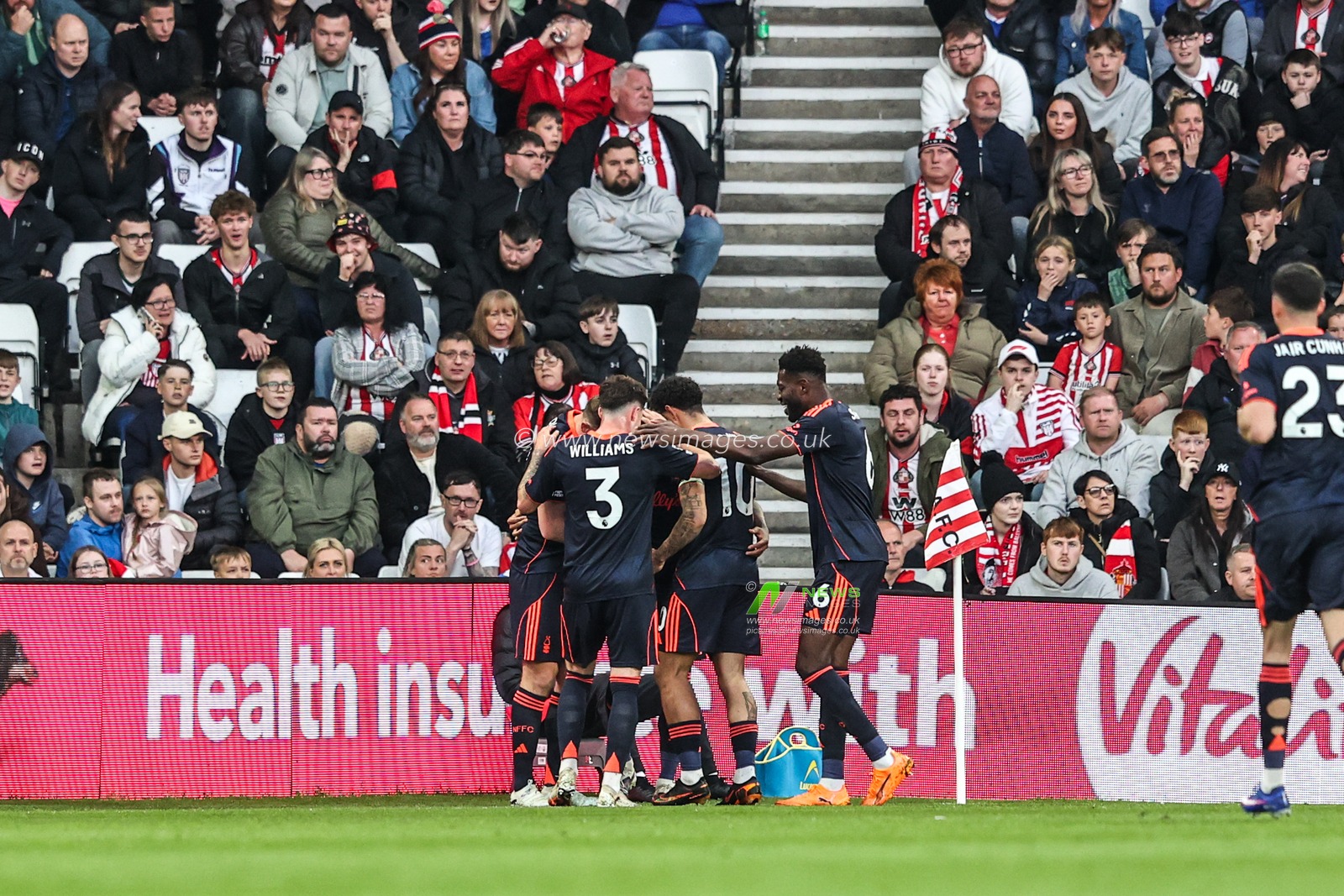 Igor Jesus of Nottingham Forest celebrates his goal to make it 0-1 during the Premier League match Sunderland vs Nottingham Forest at Stadium Of Light, Sunderland, United Kingdom on 24 April 2026

(Photo by Alfie Cosgrove/News Images)