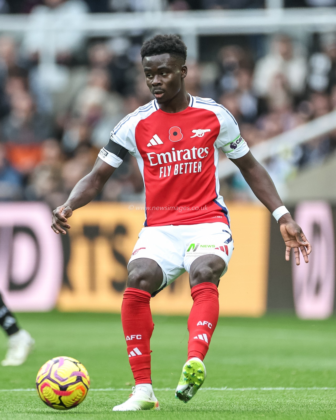 Bukayo Saka of Arsenal during the Premier League match Newcastle United vs Arsenal at St. James's Park, Newcastle, United Kingdom, 2nd November 2024

(Photo by Mark Cosgrove/News Images)