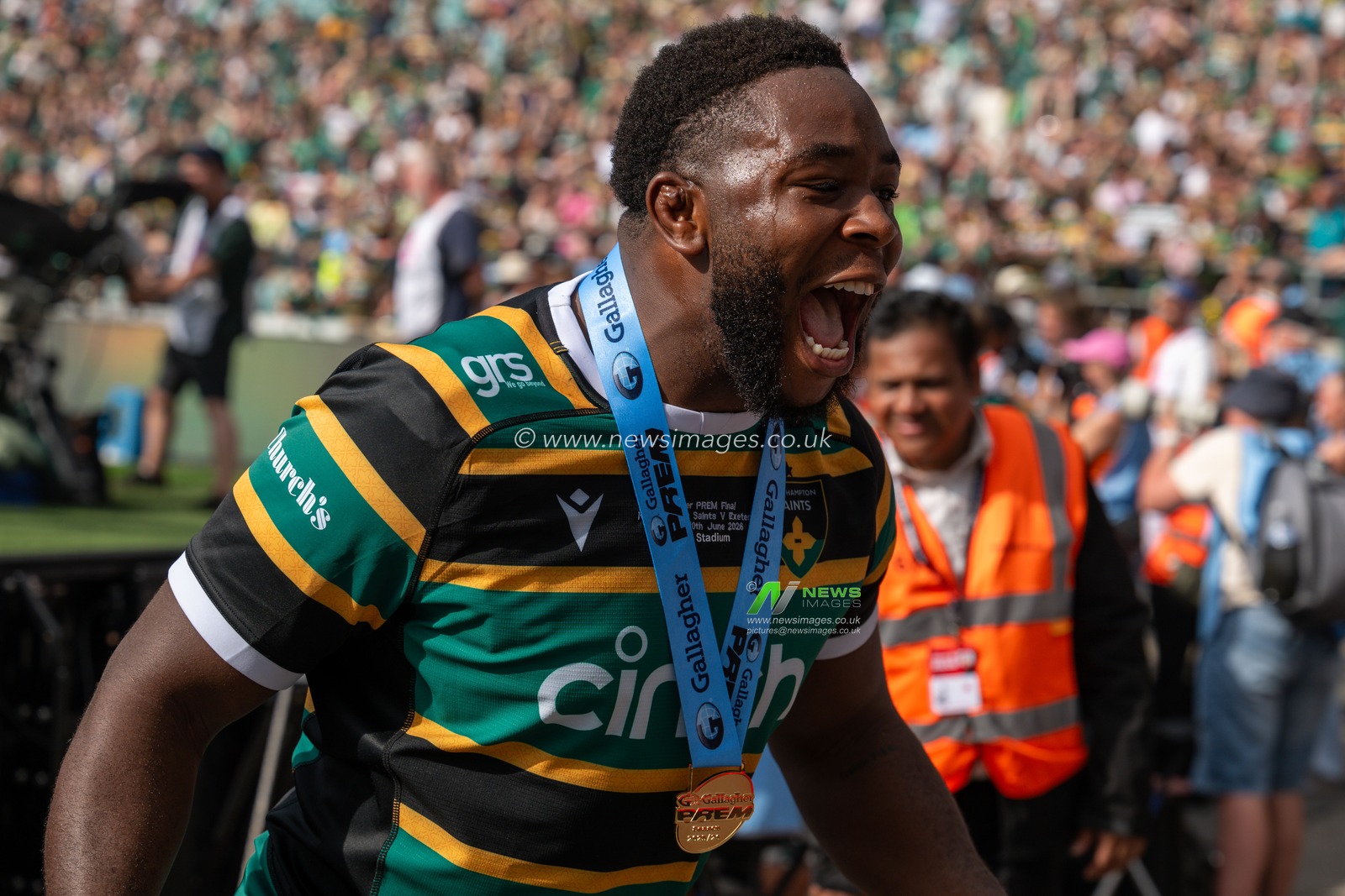 Emmanuel Iyogun of Northampton Saints celebrates following the Gallagher PREM Final match Northampton Saints vs Exeter Chiefs at Allianz Stadium, Twickenham, United Kingdom on 20 June 2026.

(Photo by Alex Williamson/News Images)