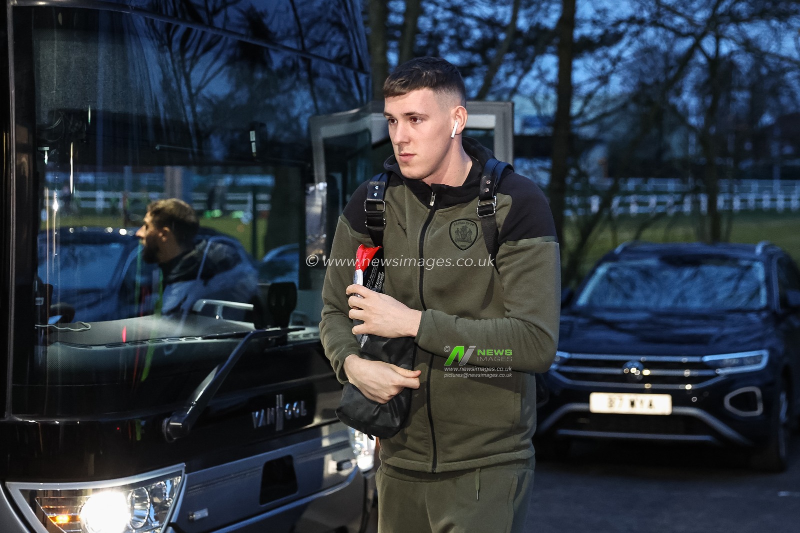 Kieren Flavell of Barnsley arrives during the Sky Bet League 1 match Carlisle United vs Barnsley at Brunton Park, Carlisle, United Kingdom, 12th March 2024

(Photo by Mark Cosgrove/News Images)