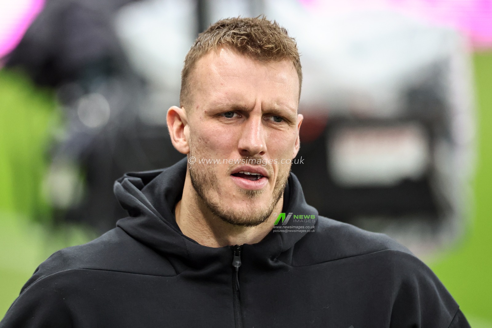 Dan Burn of Newcastle United arrives during the Premier League match Newcastle United vs Liverpool at St. James' Park, Newcastle, United Kingdom, 4th December 2024

(Photo by Mark Cosgrove/News Images)