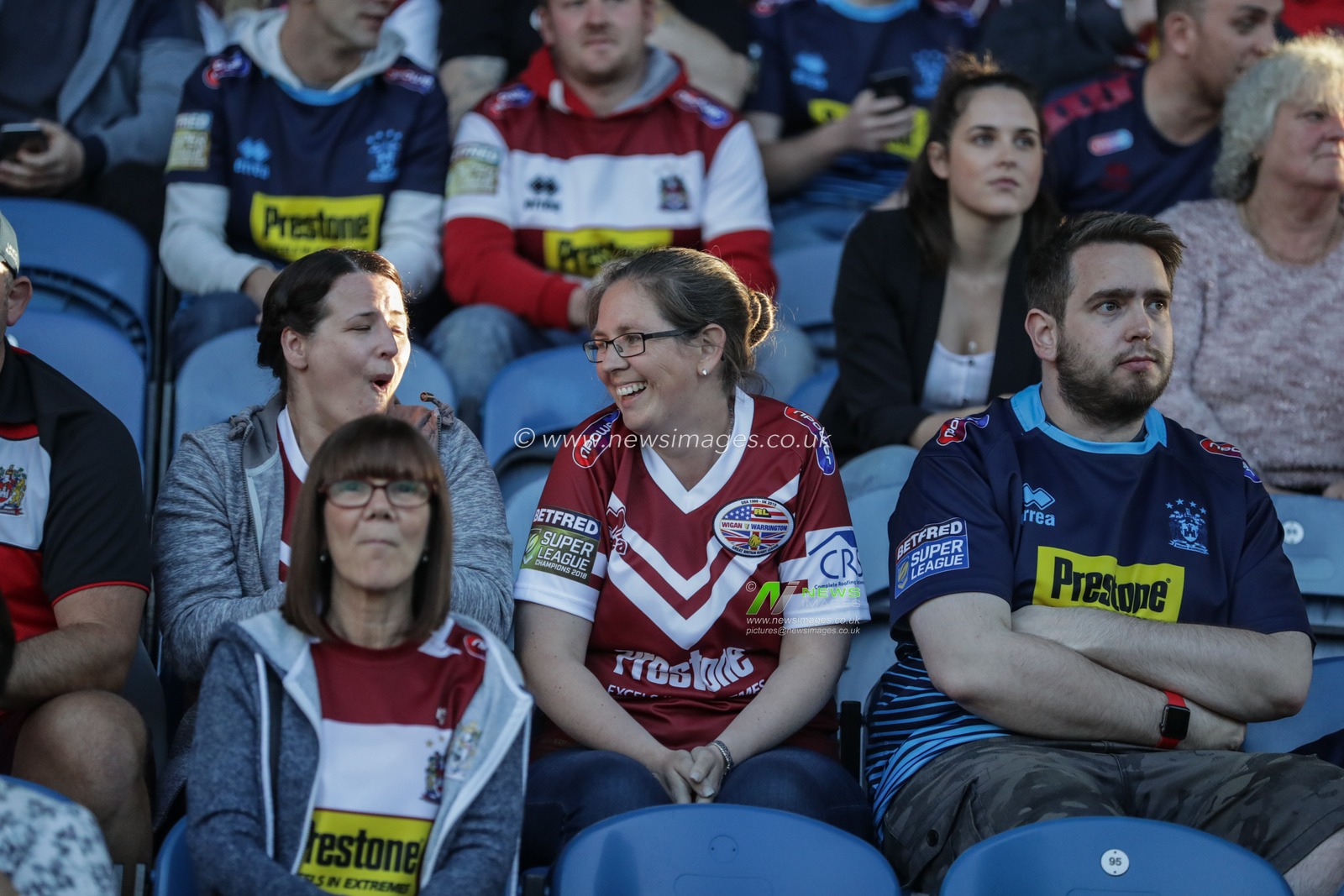 21st June 2019 , John Smiths Stadium, Huddersfield, England; Betfred Super League, Round 19, Huddersfield Giants vs Wigan Warriors ; Wigan fans during the game 


Credit: Mark Cosgrove/News Images