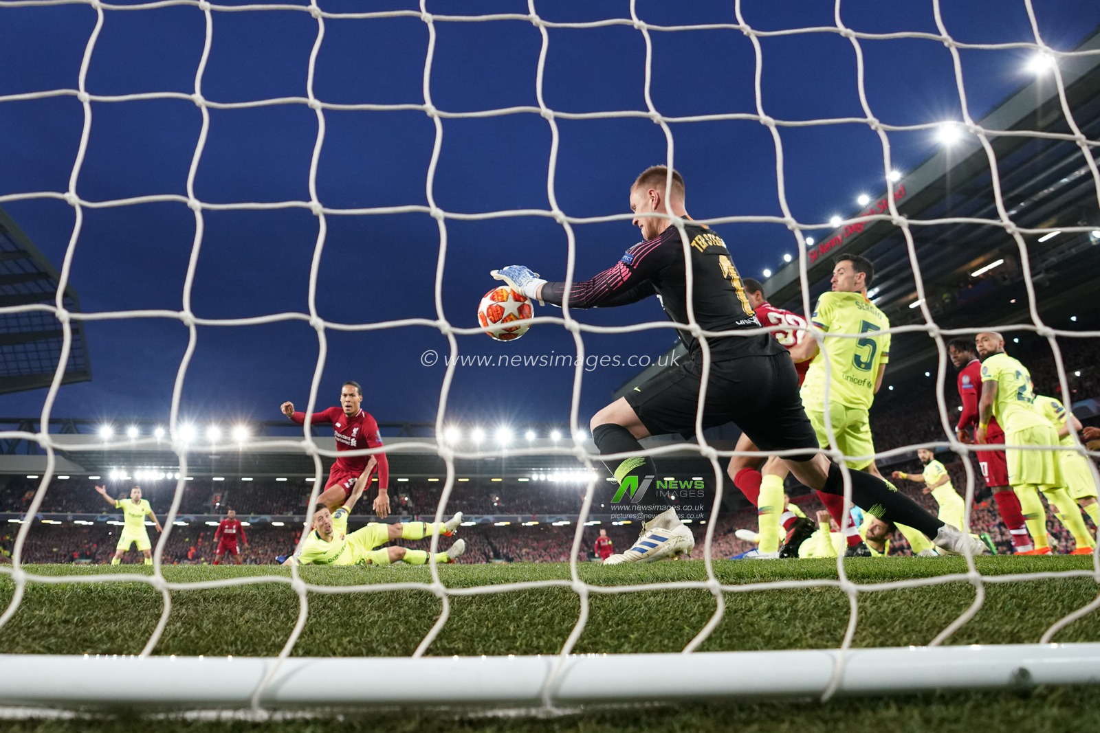 Barcelona's Marc-Andre ter Stegen saves a shot

7th Mayl 2019 , Anfield Stadium, Liverpool, England;  UEFA Champions League Semi Final, Second Leg, Liverpool FC vs FC Barcelona 

Credit: Terry Donnelly/News Images