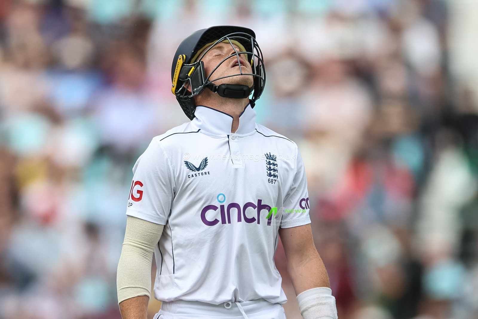 A dejected Ollie Pope of England leaves the field after been bowled out by Kumara during the 3rd Rothesay Test Match Day Three England v Sri Lanka at The Kia Oval, London, United Kingdom, 8th September 2024

(Photo by Mark Cosgrove/News Images)