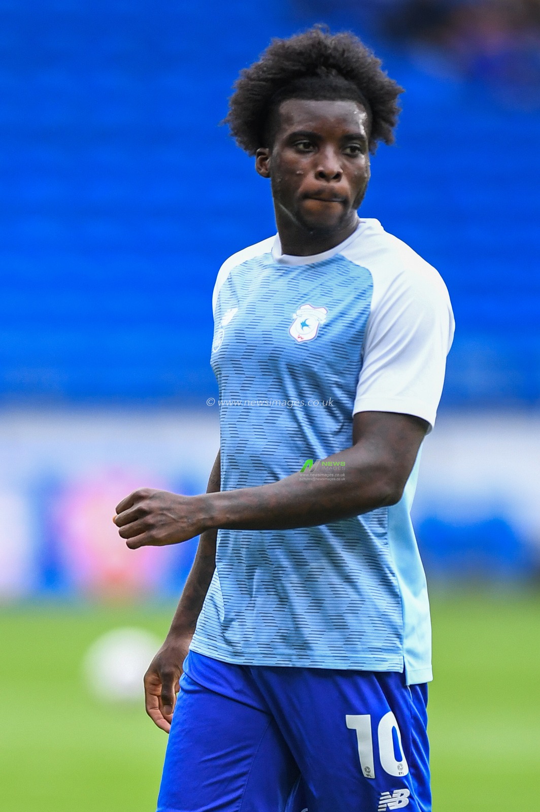 Sheyi Ojo #10 of Cardiff City  during the pre-game warmup during the Sky Bet Championship match Cardiff City vs Rotherham United at Cardiff City Stadium, Cardiff, United Kingdom, 29th October 2022

(Photo by Mike Jones/News Images)