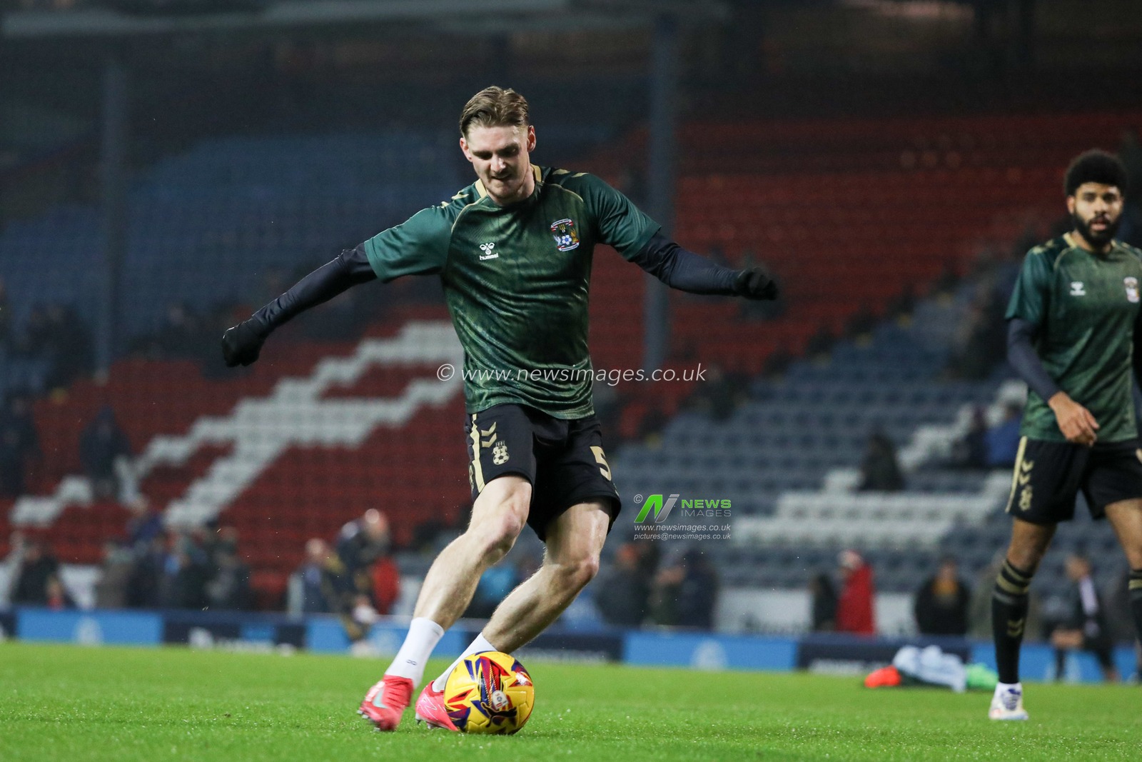 Jack Rudoni of Coventry City warming up ahead of the Sky Bet Championship match Blackburn Rovers vs Coventry City at Ewood Park, Blackburn, United Kingdom, 21st January 2025

(Photo by Jorge Horsted/News Images)